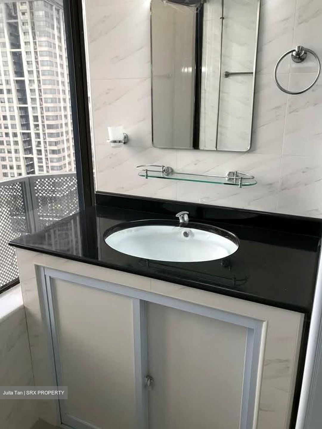 International Plaza (D2), Apartment #554673801